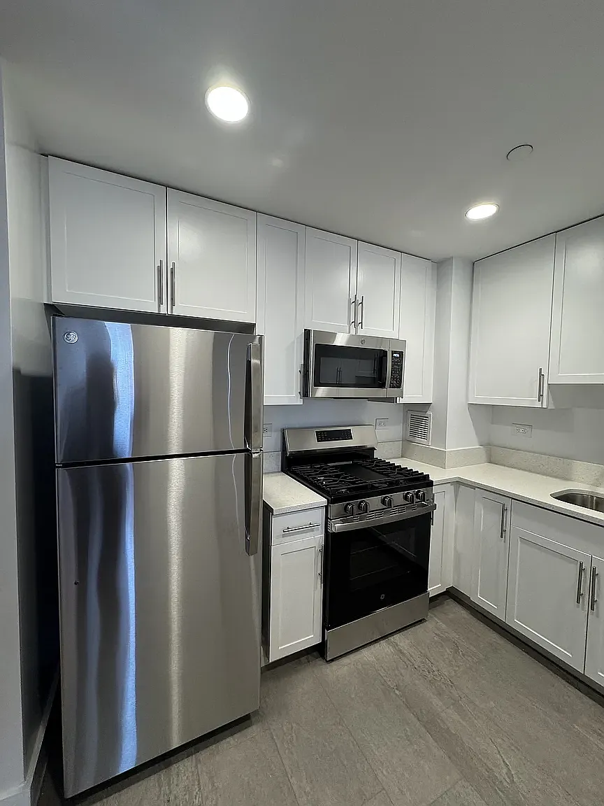 97-45 Queens Boulevard — Photo 2