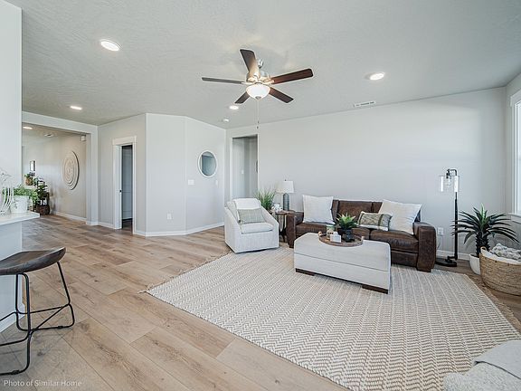 7th image of this home