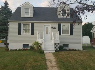 8445 Garden Rd, Pasadena, MD 21122