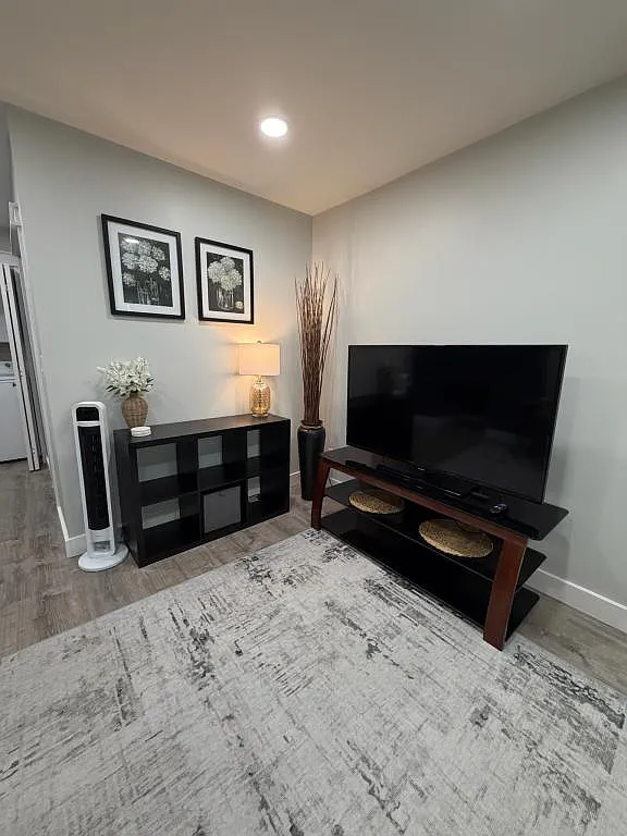1872 Davis Apt. A Elmira NY 14901 — Photo 4