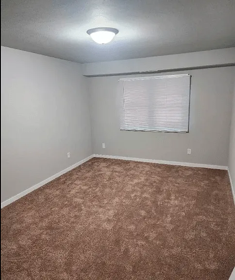 Crow's Nest Apartments — Photo 9