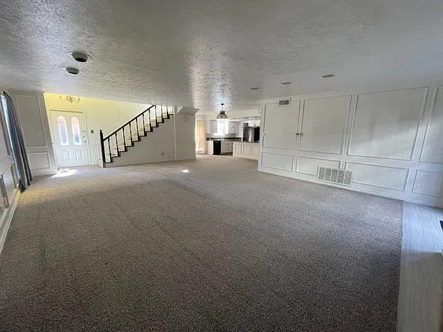 919 N Elm St #A — Photo 13