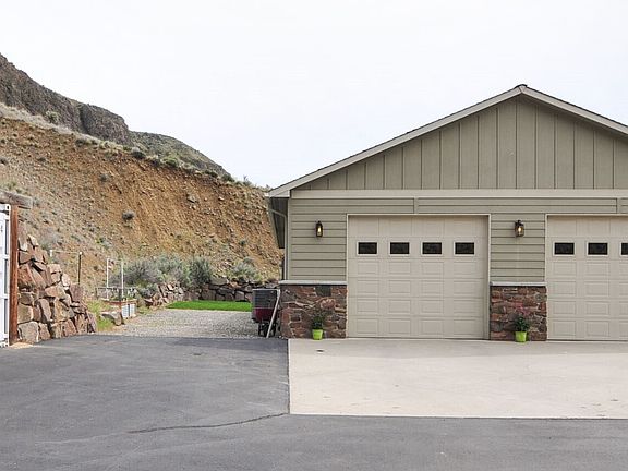 2nd image of 6696 Batterman Road