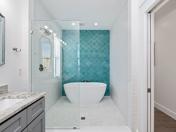 5th image of 49 Sandy Dunes Cir