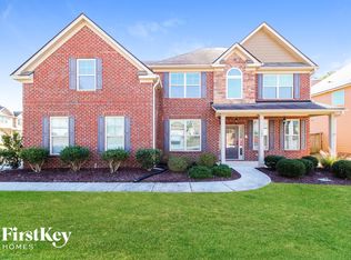 102 Birchwood Ct, Loganville, GA 30052