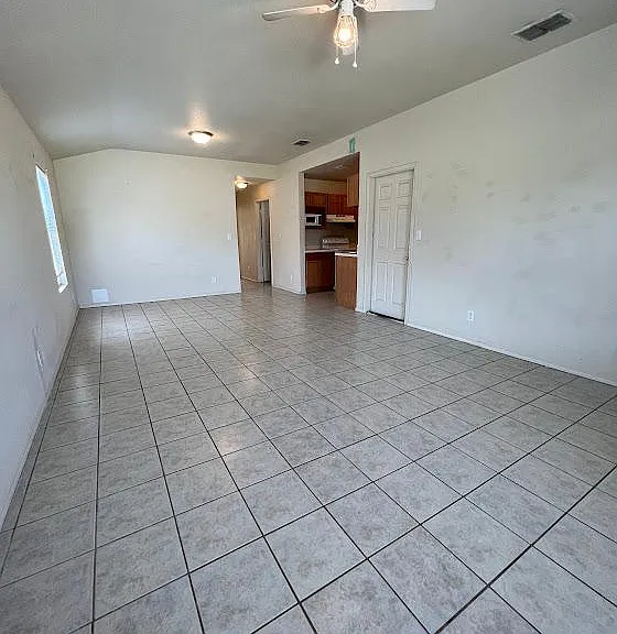 1210 Chaparral St #13B — Photo 34