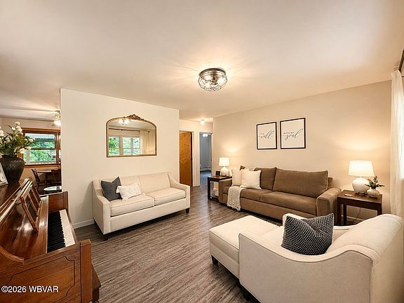 5th image of 28 Hilliker Ln