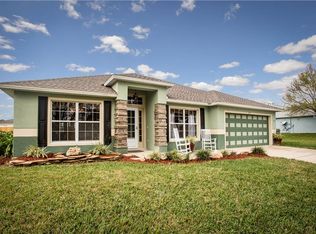 2215 Lake Pointe Cir, Leesburg, FL 34748