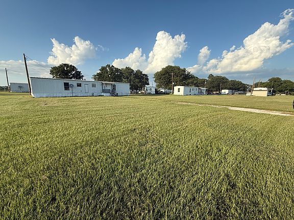 Overview of the park.
