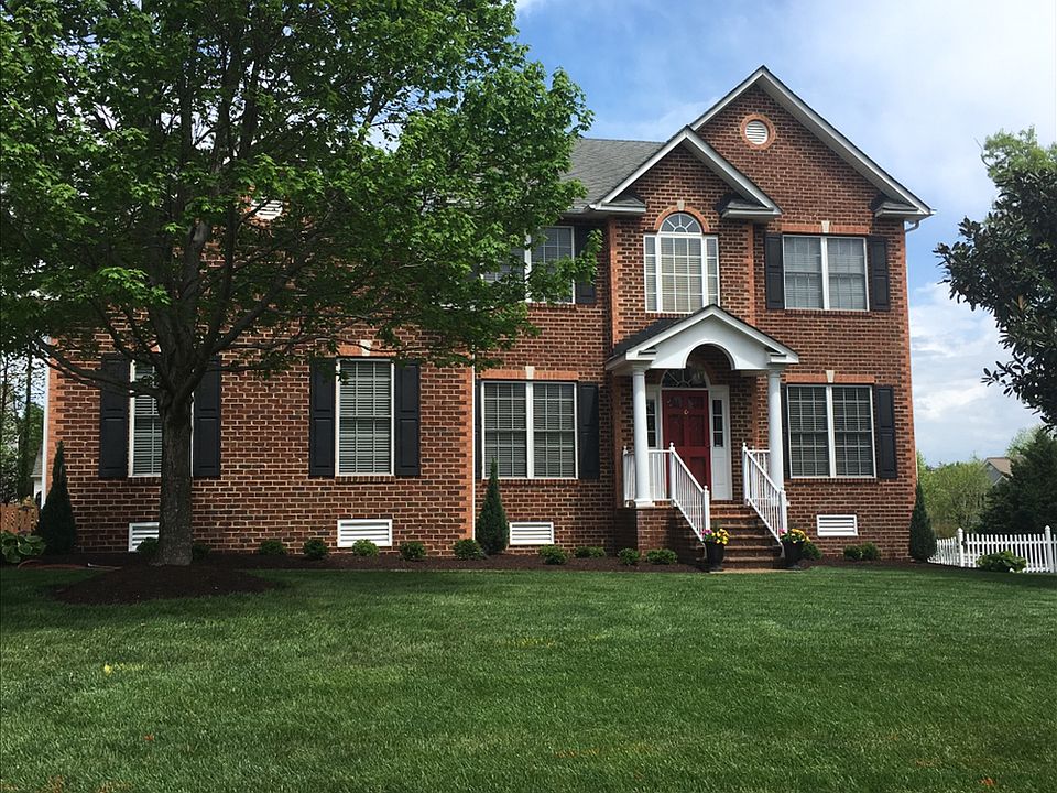 1st image of 3304 White Chimneys Ct