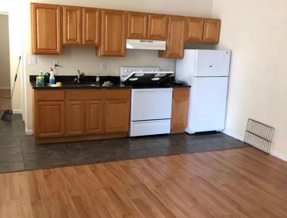 1st image of 2979 Frankford Ave Floor 1