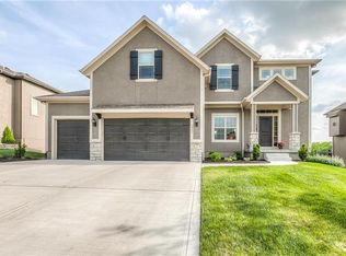 1215 Becket Ct, Raymore, MO 64083