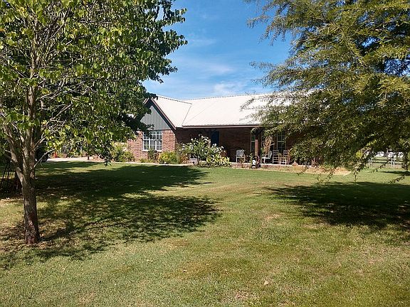 5th image of 2841 Oakwood Dr