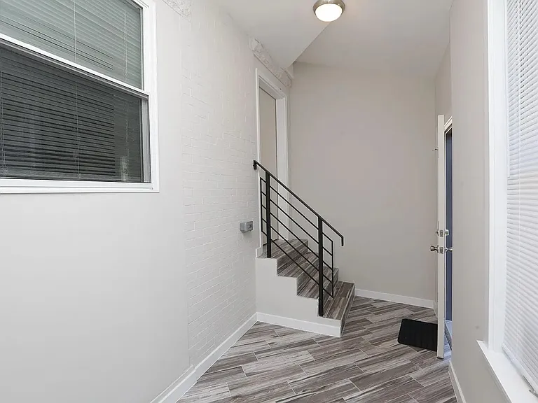 6 N 42nd St #2 — Photo 13