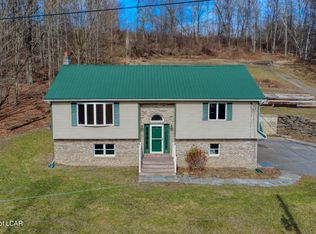 807 Lewis Rd, Wyoming, PA 18644