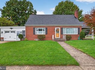 900 S 31st St, Camp Hill, PA 17011