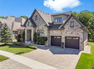 44 Pioneer Ridge Dr, Kitchener, ON N2P 0G6
