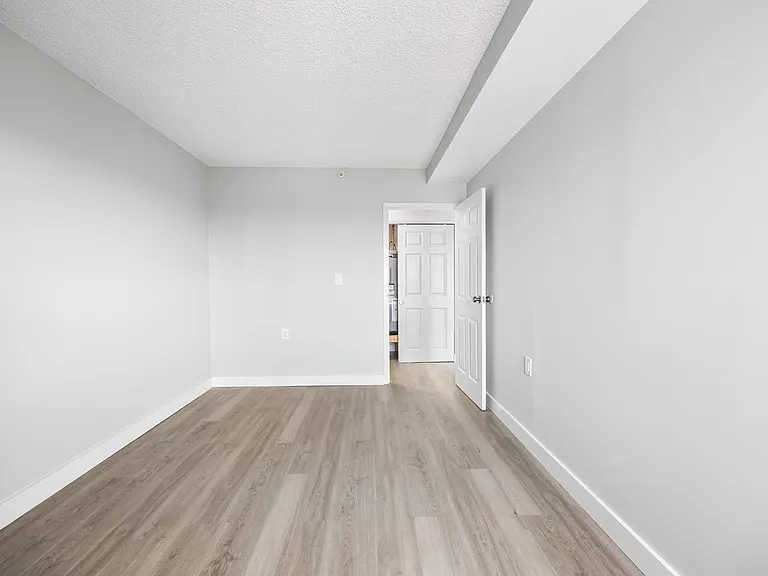 Atlantic Apartments — Photo 33