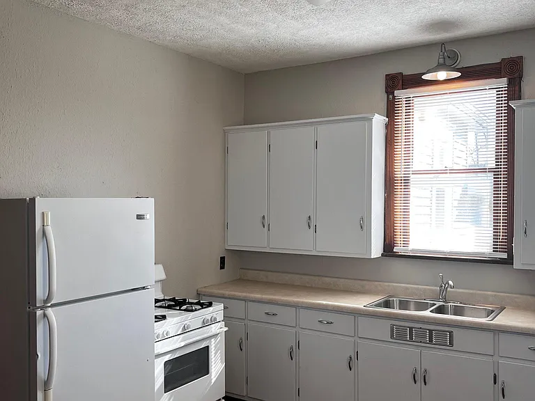107 S College Ave #4 — Photo 15