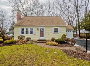 23 2nd St, Suffield, CT 06078