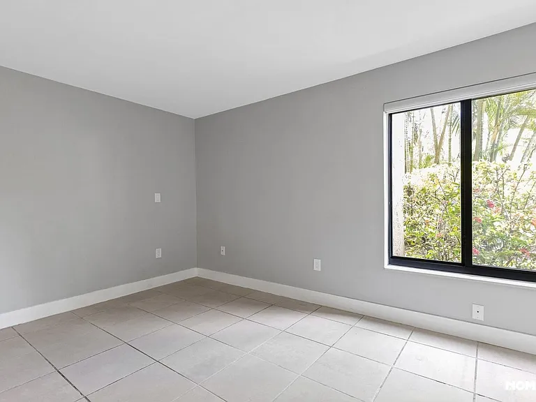 8827 SW 123rd Ct #105 — Photo 18