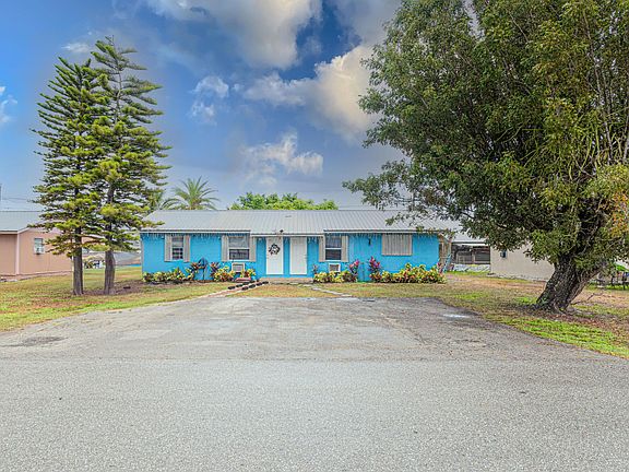 2nd image of 1043 NE 20th Street