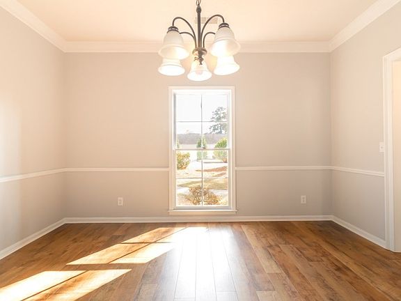 5th image of 5041 Yosemite Dr