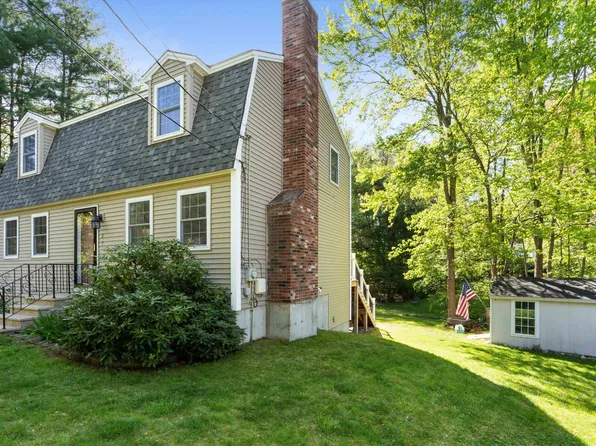 237 Harris Road, Nashua, NH 03062