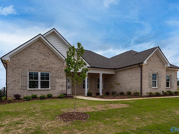 3rd image of 126 Brier View Dr