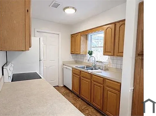 3975 Porpoise Dr SE — Photo 4