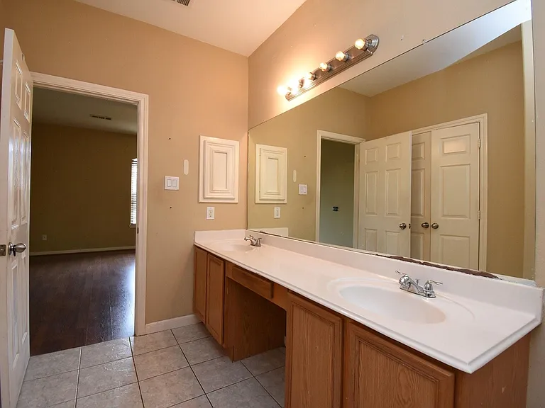 13102 N Bellaire Estates Dr — Photo 31