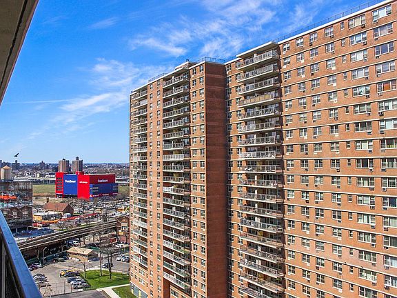 2nd image of 2940 W 5th St APT 15D