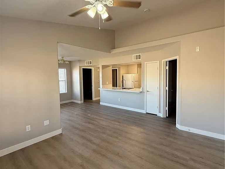 45 Maleena Mesa St #1828 — Photo 2