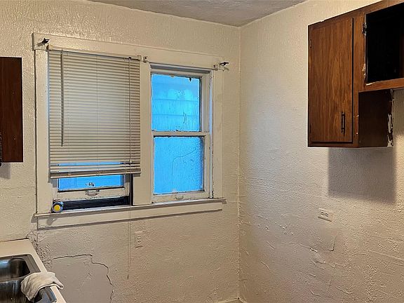 2nd image of 369 Puritan St