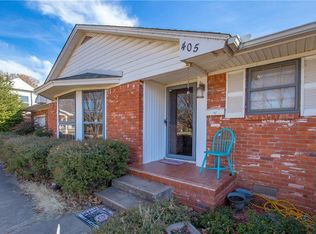 405 SW 4th St, Lindsay, OK 73052