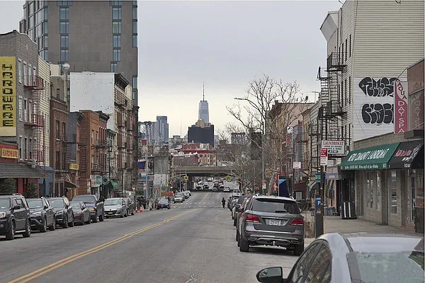 Rented by Bold New York | media 15