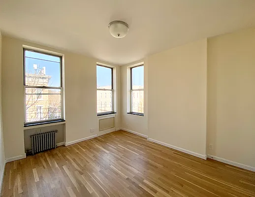 Rented by Corcoran | media 23