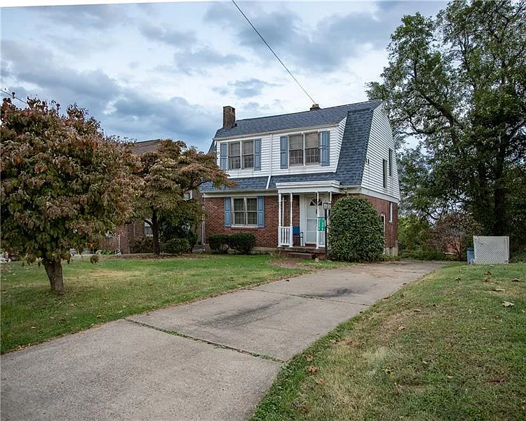 1226 Monongahela Blvd photo 1