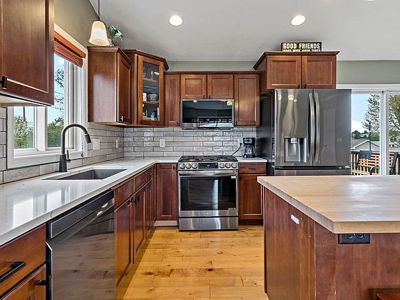5th image of 1327 Mallard Ln