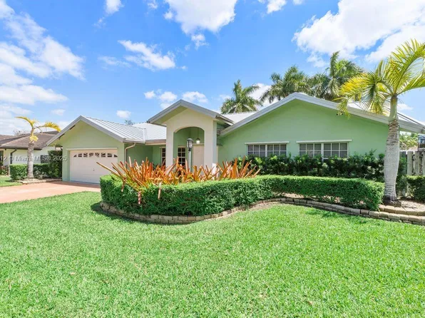 14021 SW 153rd Ave, Miami, FL 33196