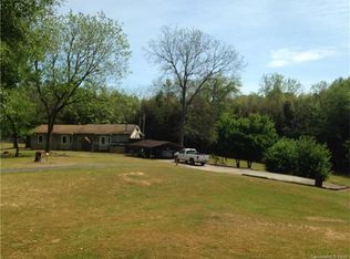 233 Hoyles Creek Rd, Dallas, NC 28034