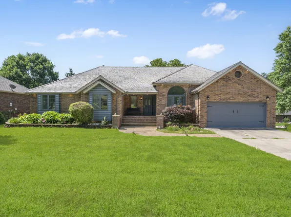 930 W Sherwood Drive, Springfield, MO 65810
