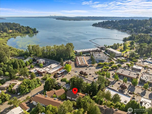 9916 NE 116th Street #202, Kirkland, WA 98034