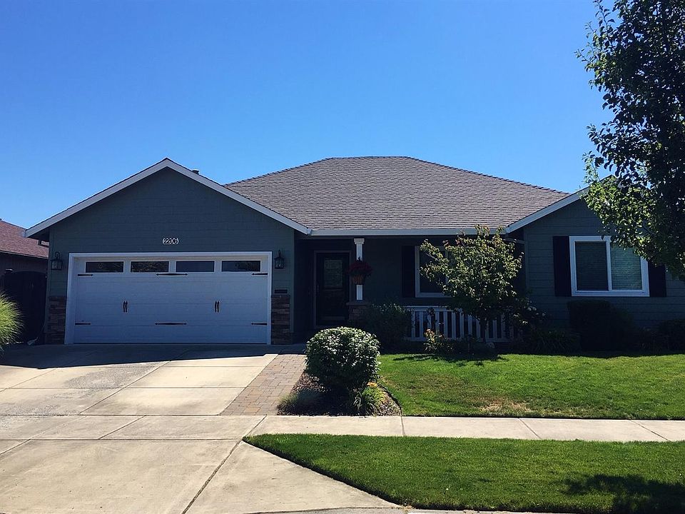 1st image of 2206 Kingswood Dr