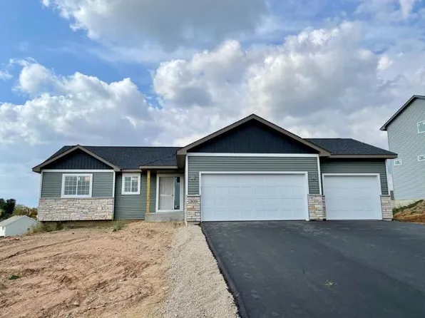 869 Sutherland St, Somerset, WI 54025