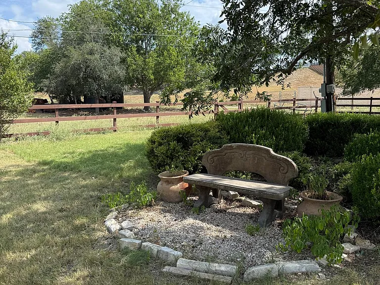 211 Moore Ln — Photo 39