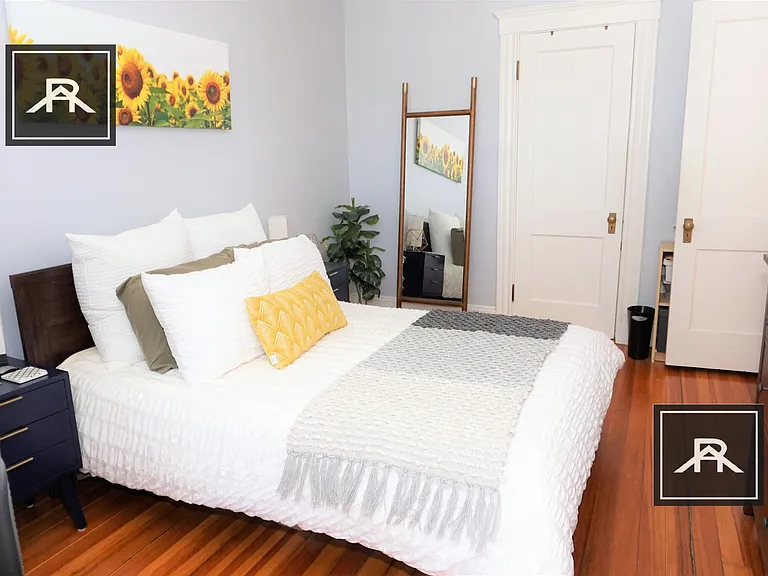 145 Winthrop Rd #8 — Photo 3