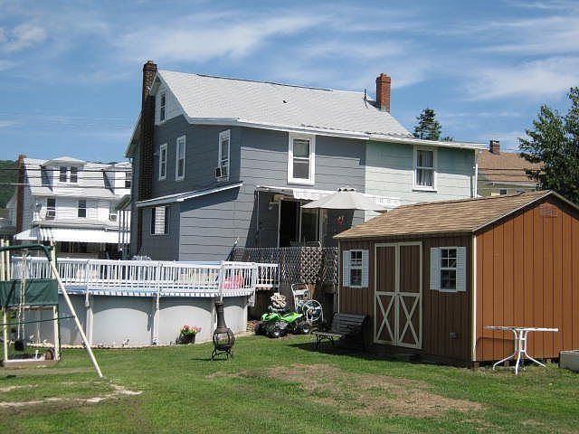 2nd image of 30 E Phillips St