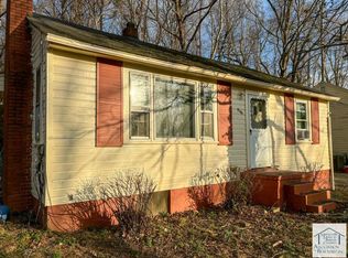 1109 Burchland Dr, Martinsville, VA 24112