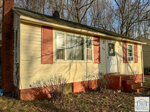 1109 Burchland Dr, Martinsville, VA 24112